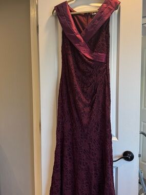 One-Shoulder Lace Evening Dress in Wine